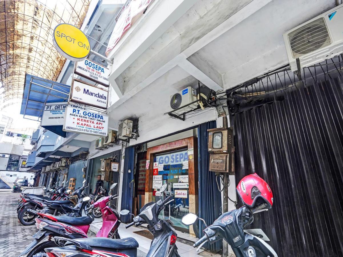 泗水 Spot On 90147 Gosepa Ambengan Plaza酒店 外观 照片