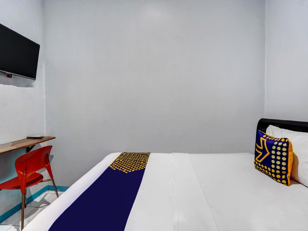 泗水 Spot On 90147 Gosepa Ambengan Plaza酒店 外观 照片